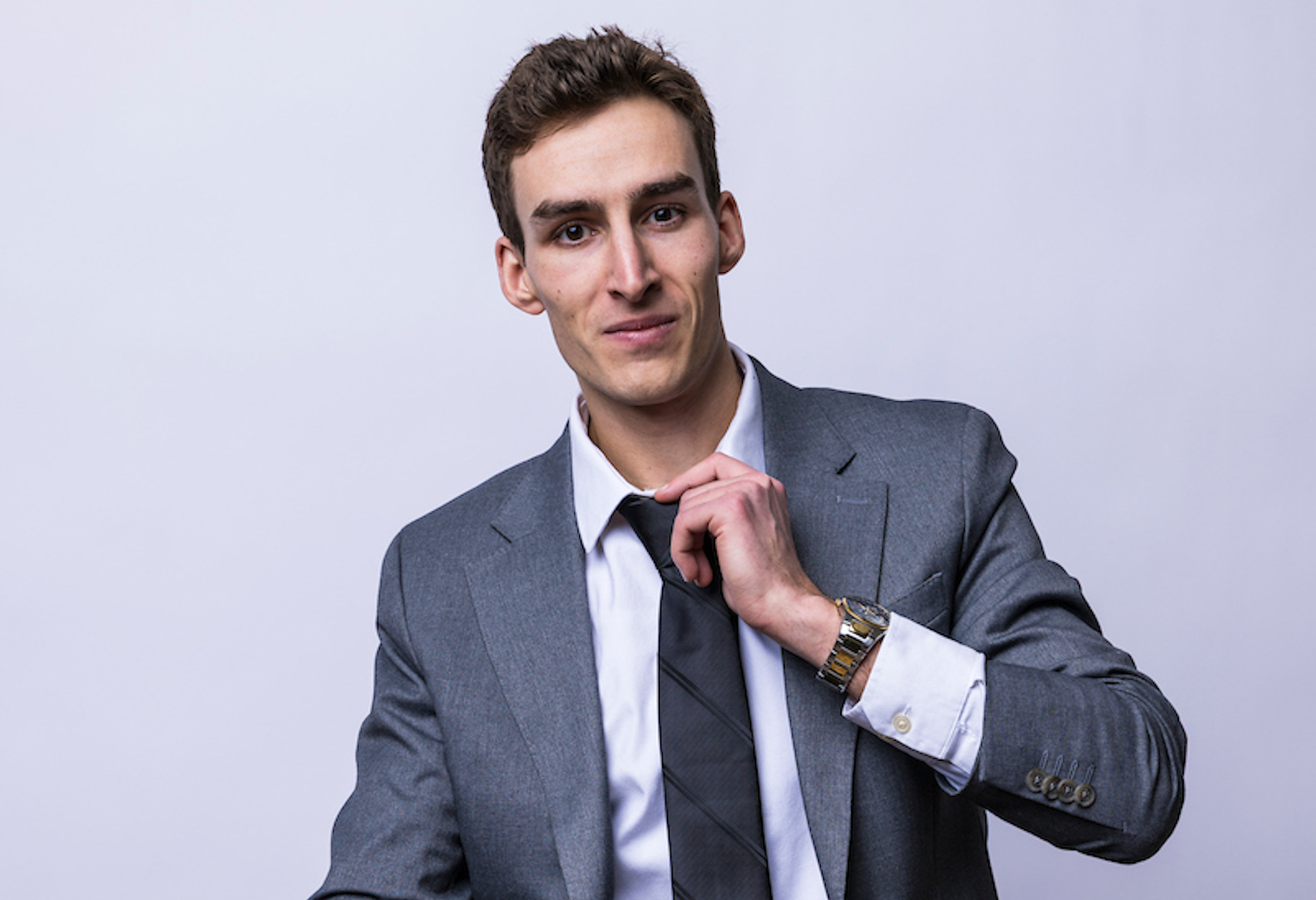 La longue course de Jacob Benoit : le coureur de fond de Dalhousie concilie performances de haut niveau et excellence acad&eacute;mique