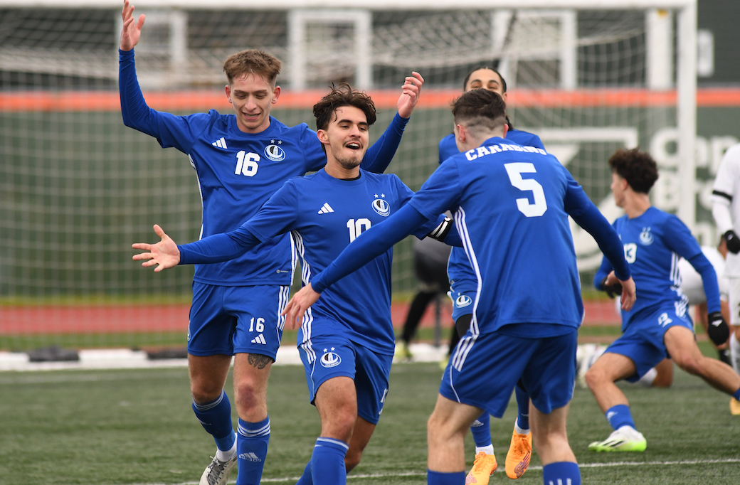 SOCM QF1 : Le gardien substitut fait la diff&eacute;rence pour les Carabins r&eacute;duits &agrave; 10 joueurs en quarts